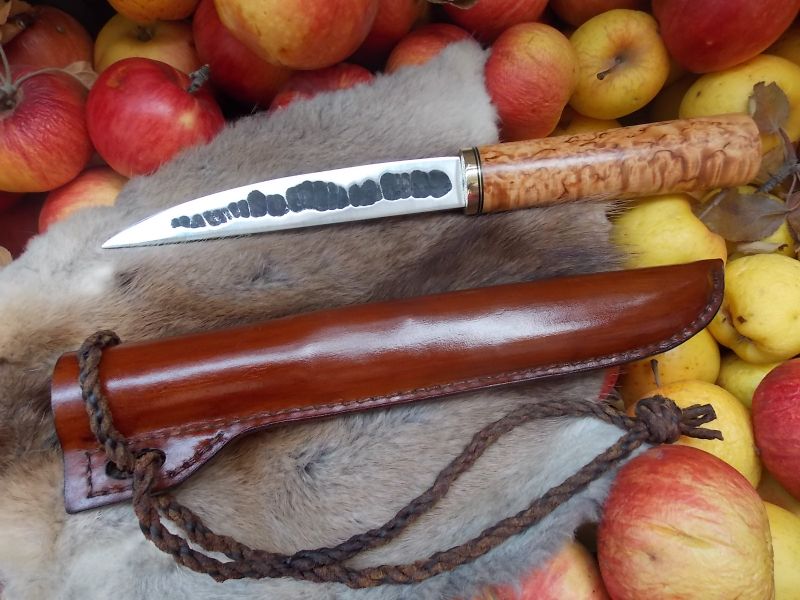 Якутский нож с карельской березой