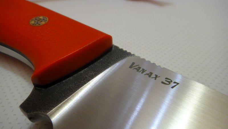 нож "RED" vanax37
