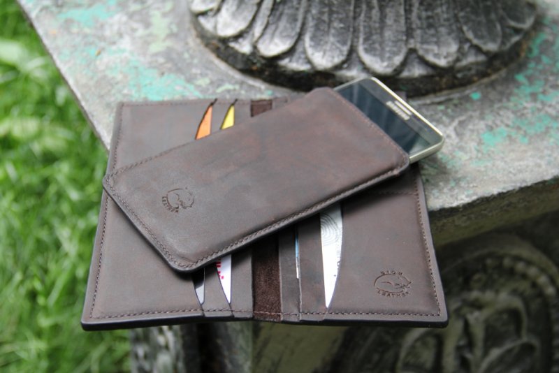 Big suit wallet and Galaxy Note cover 2.JPG