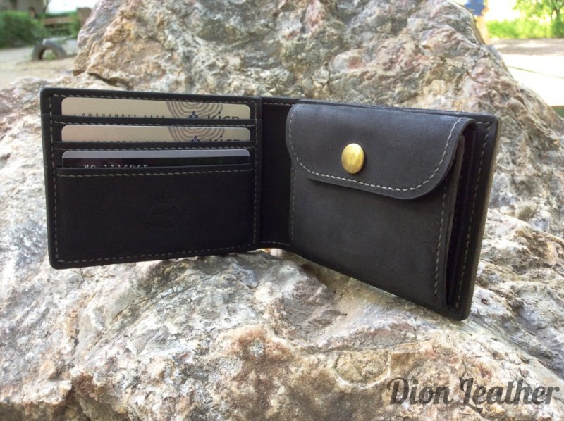 Mini bifold wallet with coin bag_3.JPG