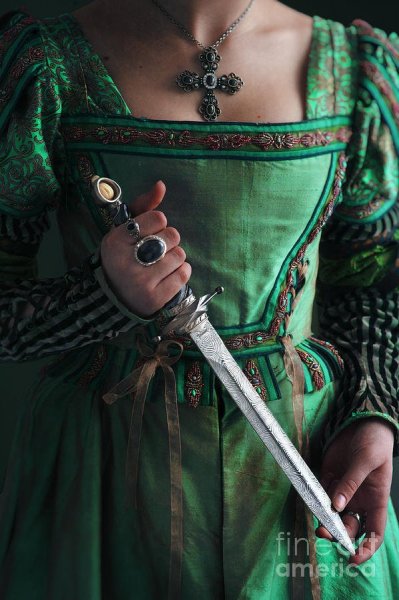 medieval-woman-holding-a-dagger-lee-avison.jpg